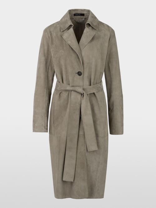 Coat made of fine goat suede