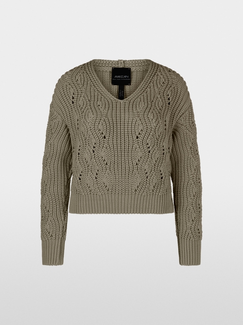 Chunky knit pullover knitted in Germany