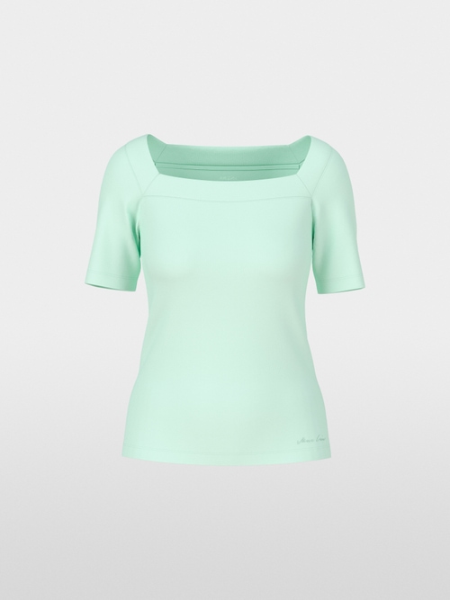 T-shirt with square neckline