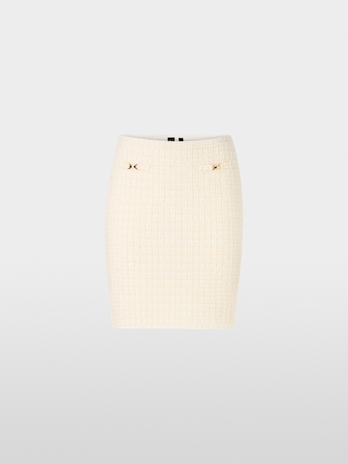 Structured skirt: knitted in Germany