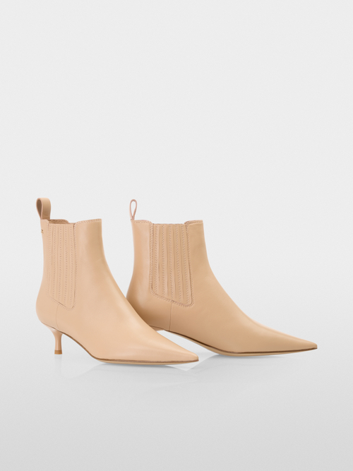 Booties with stiletto heel