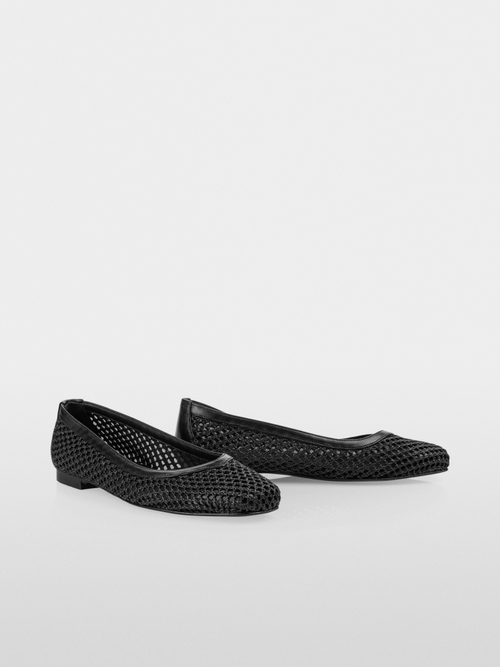 Ballerinas in mesh look