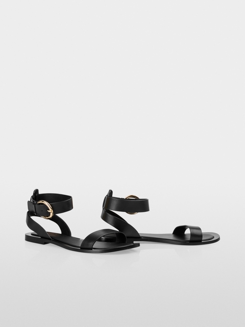 Flat sandals with ankle strap