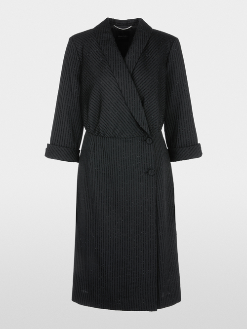 Glänzendes Kleid mit Ton-in-Ton-Streifen