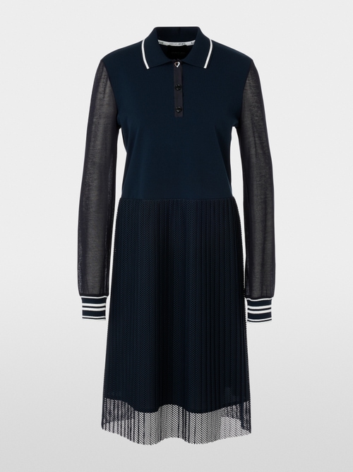 Kleid in Materialmix Knitted in Germany
