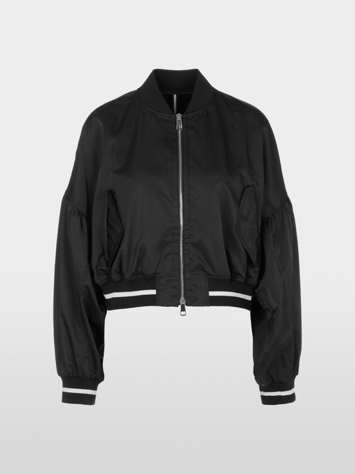 Fashionably interpreted bomber jacket