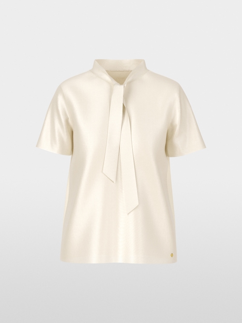 Blouse shirt with bow