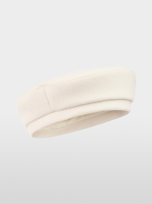 Hat made of virgin wool