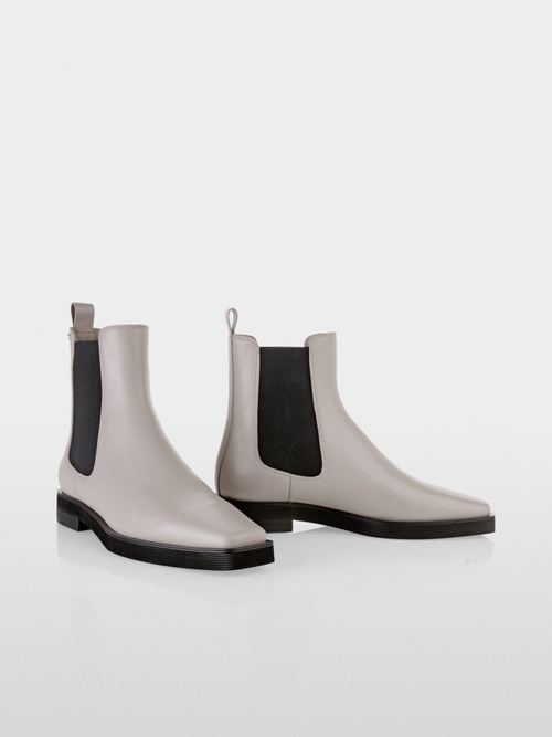 Calf leather Chelsea ankle boots