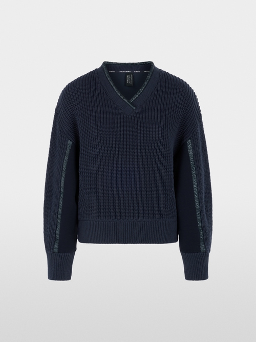 Grof gebreide trui Knitted in Germany