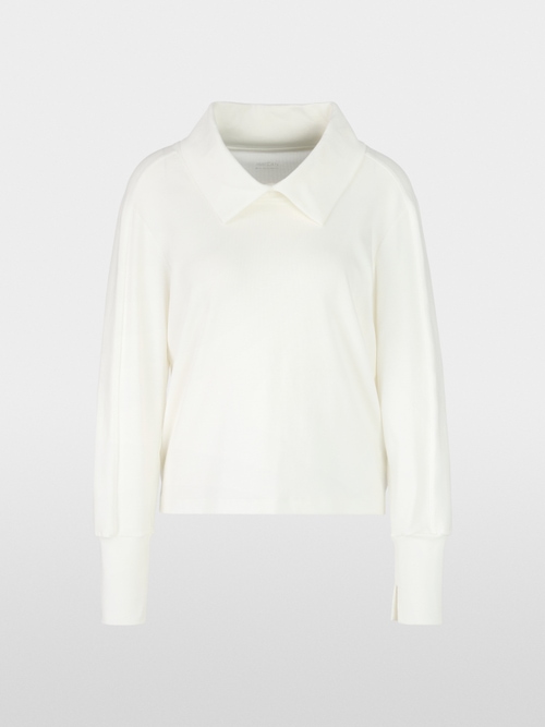 Long-sleeved top with round neck