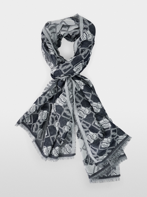 Scarf in cube design