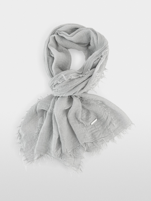 Scarf in crinkle look
