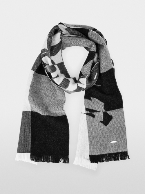 Soft wool scarf