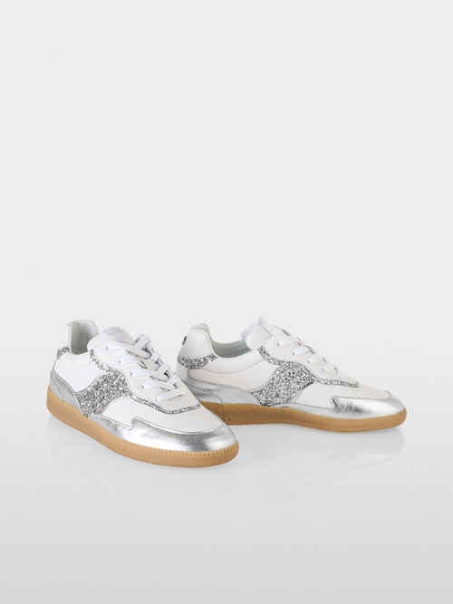 Sneakers with glitter