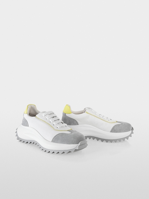 Sneaker met zigzagzool