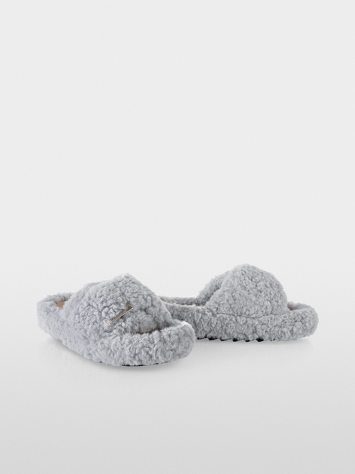 Chaussons douillets en fourrure synthétique